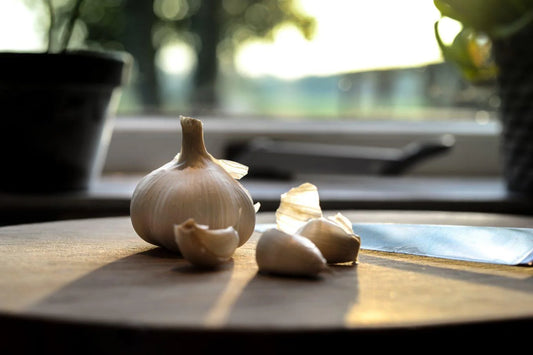 WHY YOU NEED TO EAT MORE GARLIC